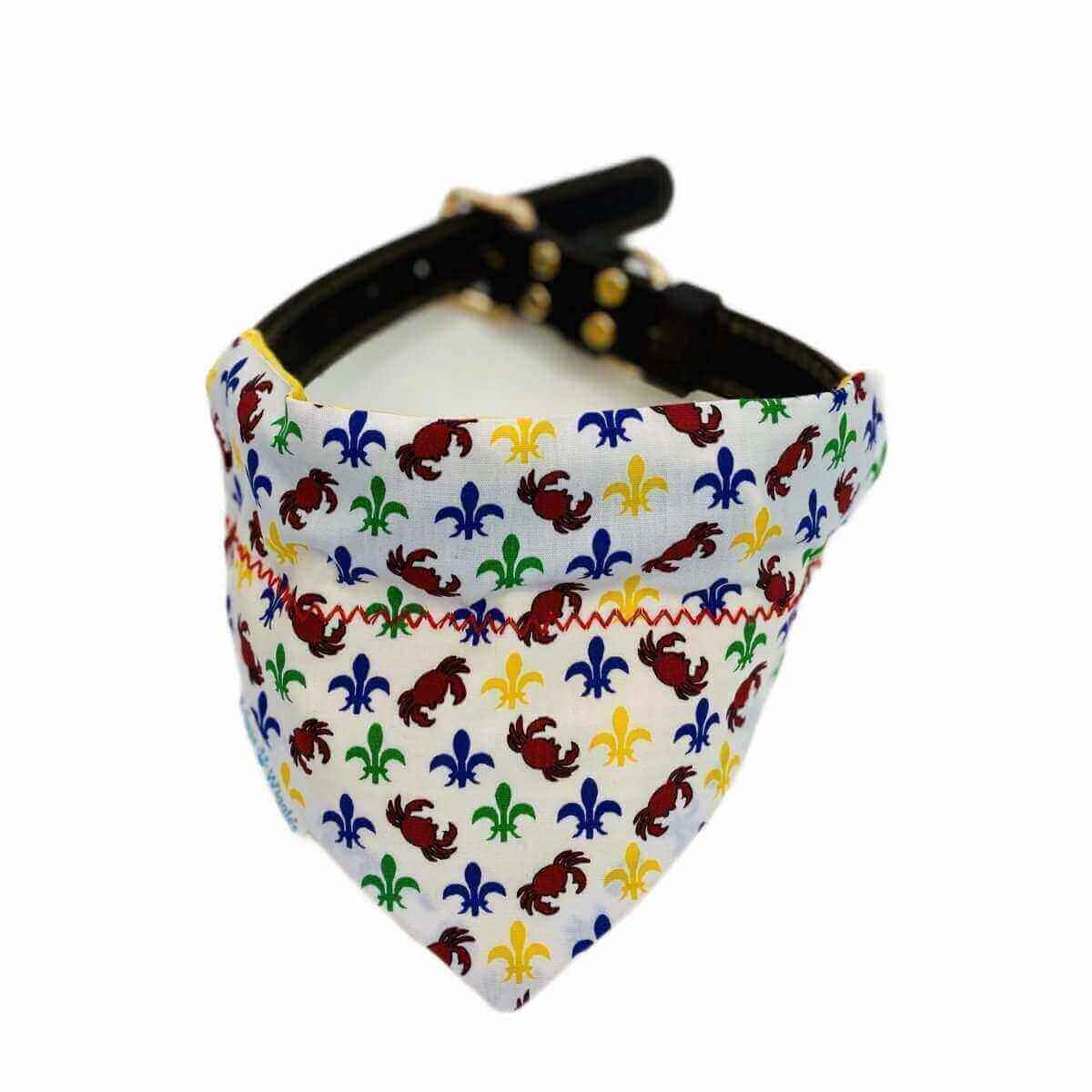 Load image into Gallery viewer, Fleur de Lis and Crab Dog Bandana - Briggs &amp;#39;n&amp;#39; Wiggles

